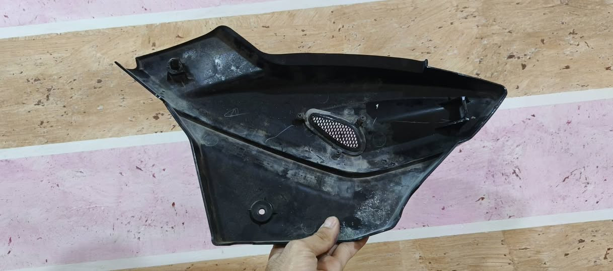 كلشي موضح بالصور

 كفرات جانبية دراجة بولسر 150 نظيفات لا كسر ولا فطر فقط يحتاجلهن تنظيف

زوج اشارة بولسر تك نظيف والتك الثاني مكسورة الماسدة مالته
زوج اشارة بوكسر 
ومرايات ماعرف اذا هن للبولسر او لغير دراجة من اشتريتها هن بيها وبدلتهن

وكلشي موضح بالصور

الي يعجبه يخلي سعر و متوفر توصيل

للتواصل خاص او واتساب


**إذا كنت صاحب هذا الإعلان وتريد حذفه لأي سبب، رجاءا أرسل رسالة إلى الدعم الفني**