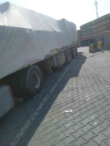 سلام عليكم عربانه ٤ دنكير  مزوج على ١١ وثلث حرفش تخم جوبلس جديد هو جديد دكسات جداد توير تخم تير سعرهه ٤٥ ***********
