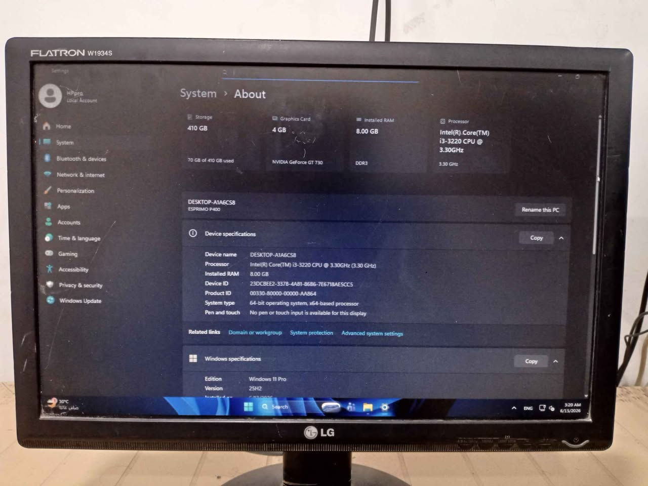 السلام وعليكم 
للبيع كمبيوتر من شركة hp نظافة 100 %

   الى اصحاب العمل المكتبي و الدراسي 
     و الى اصاحب الكيمنك و المونتاج 
     و الى اصحاب المشاريع الهندسية 

      (( السعر 190 الف و بي مجال ))

(( مكاني محافظة البصرة منطقة الحيانية ))

             (( توصيل ما عندي ))

   (((ملاحظة المعالج من الجيل الثالث )))
المواصفات /

CPU : Core i3 (TM) 3220 3.30 GHz

RAM : 8 GB DDR3 2×4 1600 mzh

GPU : NVIDIA GeForce GT 730 4GB

الذاكرة التخزينية :- 
SSD 120 GB + HDD 320 GB 

مجهز بنظام Windows 11 pro
اخر اصدار 25H2
+ تفعيل النظام ( تفعيل رسمي )
 ملاحظة / الكمبيوتر سستم و كاملة من دون اي نقص 
و مجهزة بمكتبة خاصة بالبرامج 

الملحقات /

1 _ شاشة اصلية من شركة LG بحجم 19 بوصة
  FULL HD 60 HZ  
2_ كيبورد  + موس + سماعات 
+ كيبلات التشغيل و كيبلات نقل الصورة 
+هدية اصبع واي فاي 

               (( السعر 190 الف و بي مجال ))

للاستفسار / 
اتصل على ***********
او راسلني خاص 
((مكاني محافظة البصرة منطقة الحيانية )) البصرة, العراق
