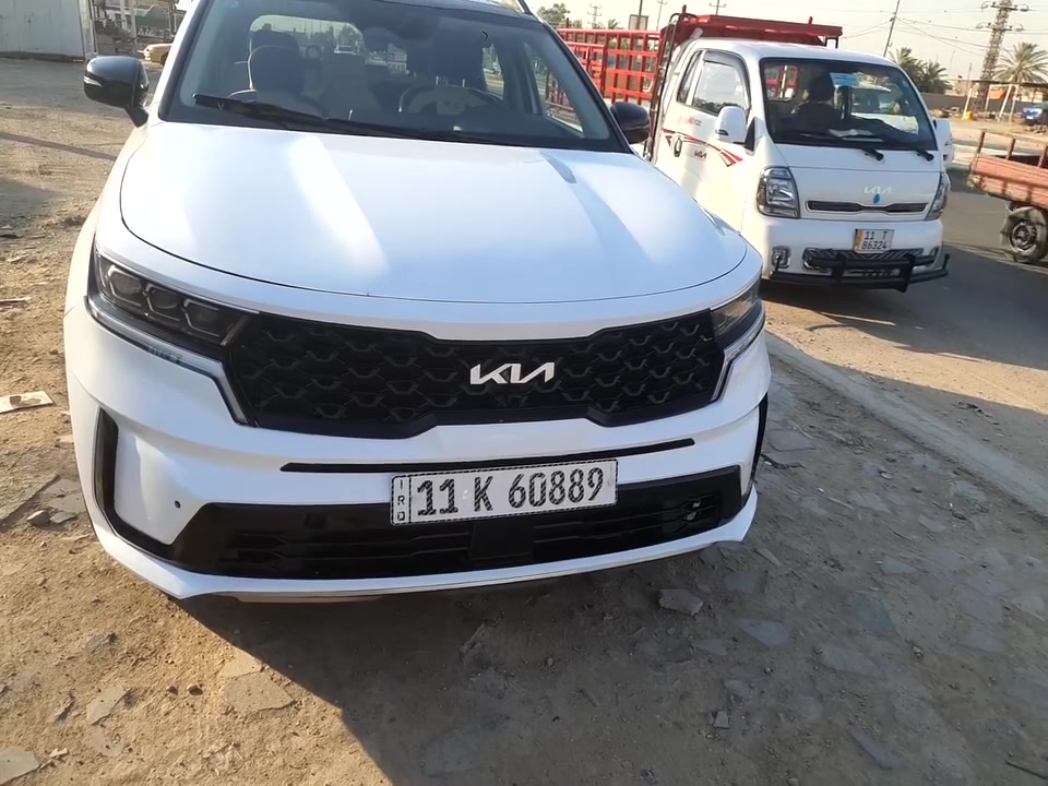 ​🚗 للبيع: كيا سورنتو موديل 2023 فول مواصفات 🚗
النوع والموديل: كيا سورنتو 2023
​اللون: أبيض صدفي
​المحرك: GDI تيربو 2500 سي سي (بني روما)
​المسافة المقطوعة: 45,201 ميل (ما يعادل 72,700 كم تقريباً)
​الرقم: بغداد (رقم ألماني إنجليزي جديد)
​عدد المقاعد: 7 راكب
​✨ المواصفات:
​فول مواصفات (حساسات، رادارات، مثبت سرعة، سلايد روف/بانوراما)
​السيارة كاملة المواصفات ما عدا المرايا (ليست شفط)
​🛠️ حالة البودي (الضرر والصبغ):
​قطعتين صبغ فقط (الجاملغ الأيسر + البنيد)
​💰 السعر: 240 ورقة (24,000 دولار)
​📞 للتواصل والاستفسار، يرجى الاتصال على الرقم:
***********
