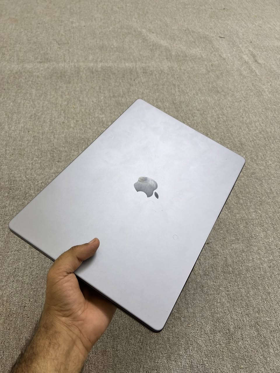 Mak book m1 pro max
مواصفات فول بسعر مناسب جدااااا متوازي على فلوس
حجم 16 
هار 1 تيره 
ذاكره 32
بطاريةً87
النظافة 90‎%‎ 
السعر خاص


**إذا كنت صاحب هذا الإعلان وتريد حذفه لأي سبب، رجاءا أرسل رسالة إلى الدعم الفني**