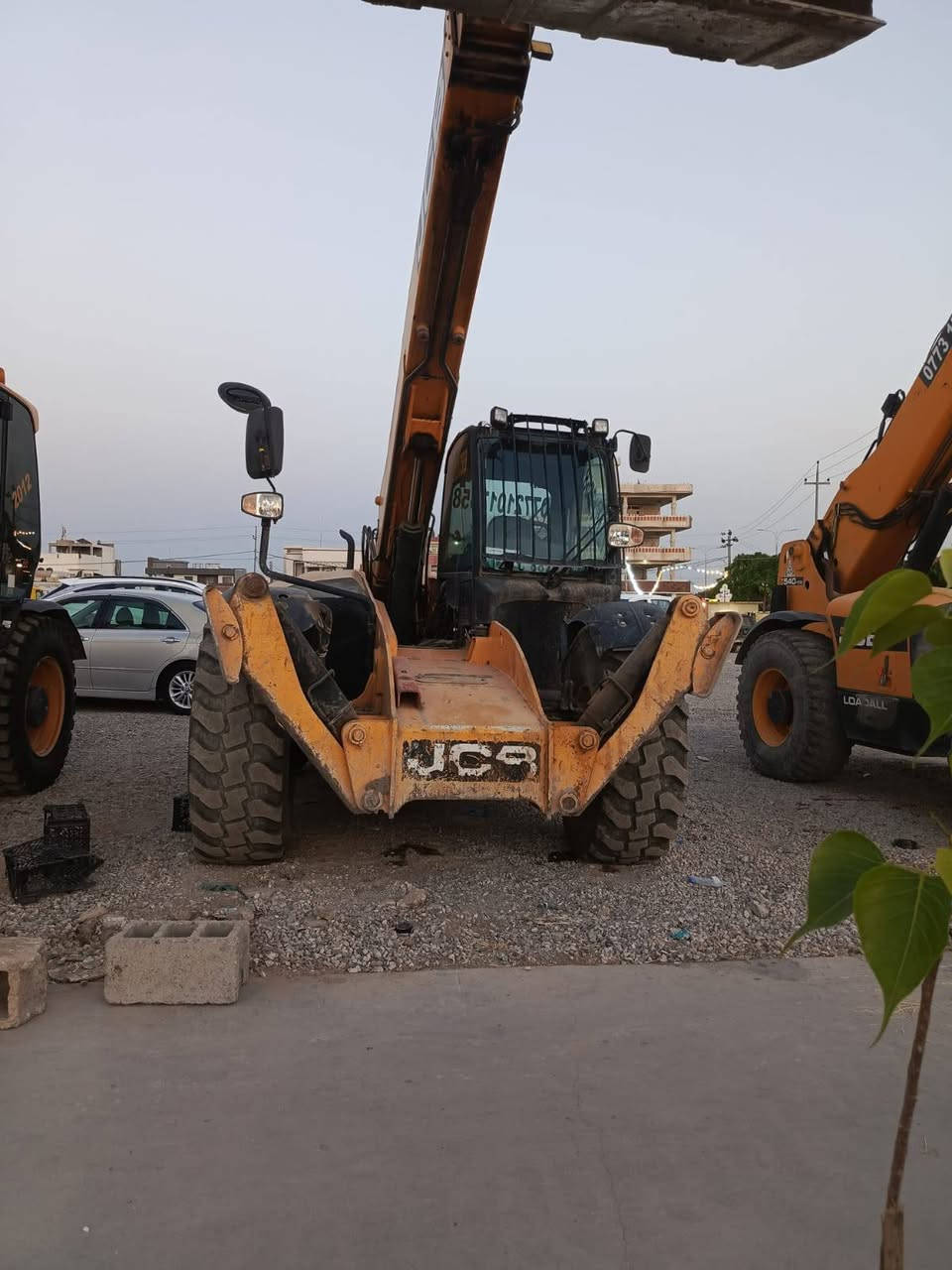 شۆفل jcb 14 مەتر فول عادی 2008
نرخی 380$
شوێن کەلار
ژ،م/***********
