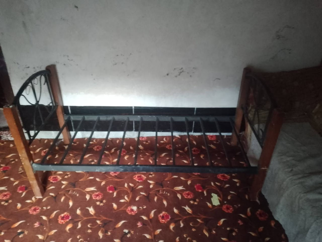 الي يريده يتصل بيه ***********
