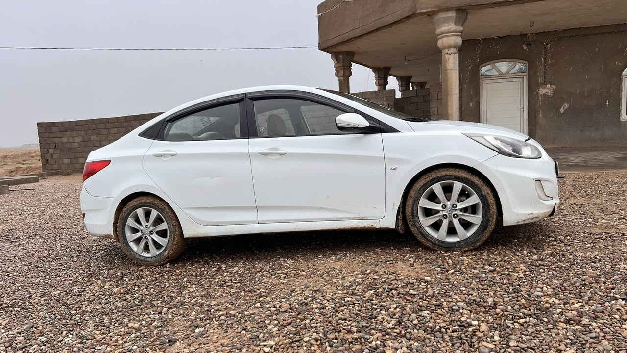 اكسنت ٢٠١٣فول واحد على واحد خليجي سياره بعده بحاله الشركه كير محرك كله شرط كلين مابيها ضرر تواير جدد سدر جديد رقمه اربيل جديد سياره كله شقاله وجديده السعر ١١٠وبه مجال للشراي الي مو شراي لا يتصل ***********
