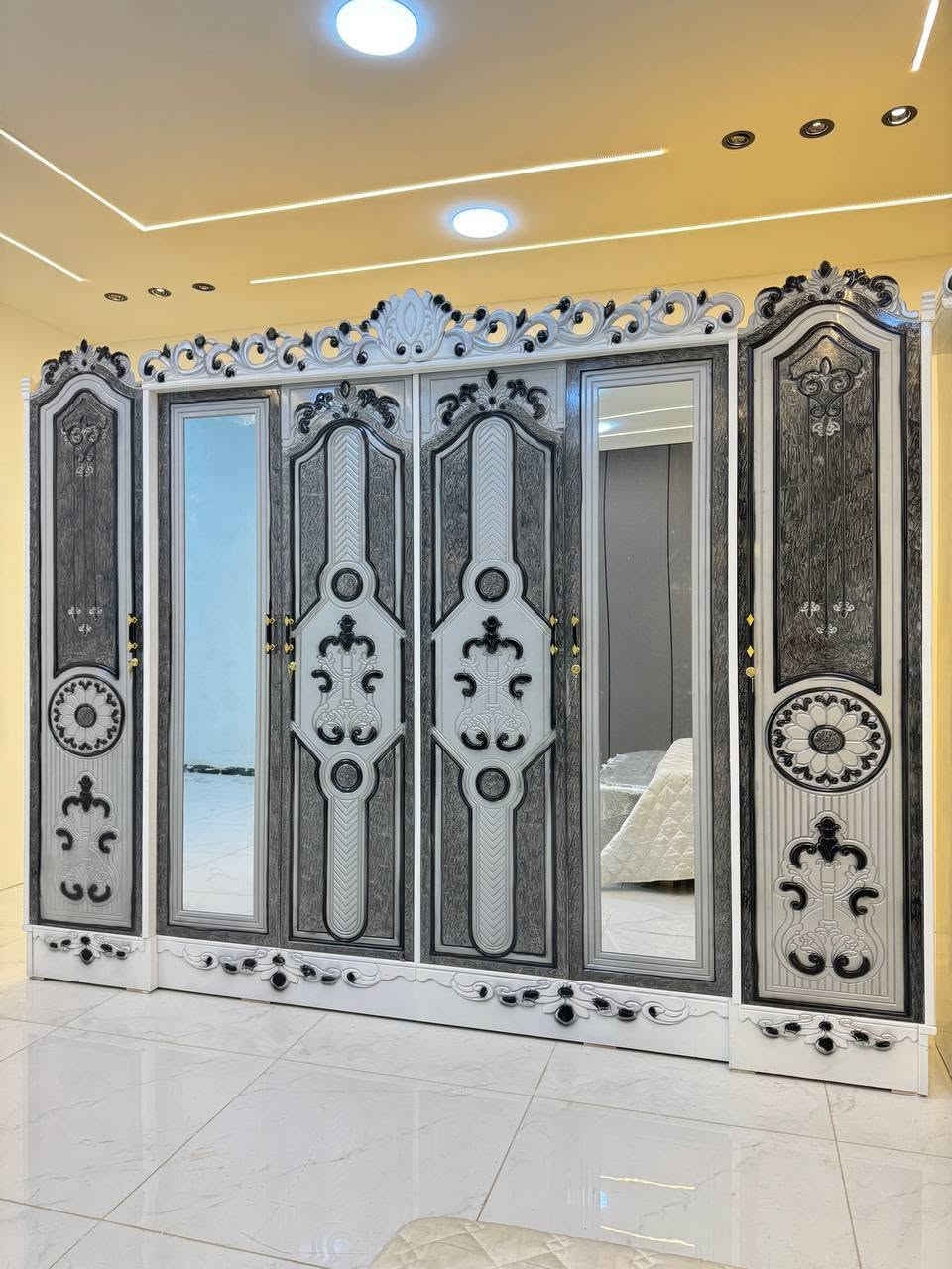 حصرياً الموديل الجديد   

السعر مليون دينار فقط 😍

غرفه نجاره قتصاديه 🛌

متكونه من 9 قطع مميزه 

الكنتور ارتفاع 240 طول 320 

مع الزاويه مجموع الطول 4 امتار 

السمك الخارجي للغرفه 5 ملم انديف

والسمك الداخلي 3 ملم معاكس ابيض

سعر الشازلون الخزان 75 الف 

سعر الشازلون المقعد 50 الف 

متوفر توصيل وشد داخل بغداد 😊

متوفر توصيل وشد لكافة محافضات العراق 🇮🇶


**إذا كنت صاحب هذا الإعلان وتريد حذفه لأي سبب، رجاءا أرسل رسالة إلى الدعم الفني**
