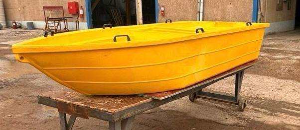 سلام عليكم زوارق قلاب بلاستك اوربي عملي وقوي للصيد وسهله بل نقل  الطول ٣٥٧ سم
عرض ١٤٠ سم
ارتفاع ٥٠ سم يحمل 3 أشخاص مع ثلاجات كما موضح بل صوره  ولون الزورق حسب الطلب القطعه 1600٫000مليون للمفرد وجمله للحجز ولاستفسار اتواصل على رقم ***********
