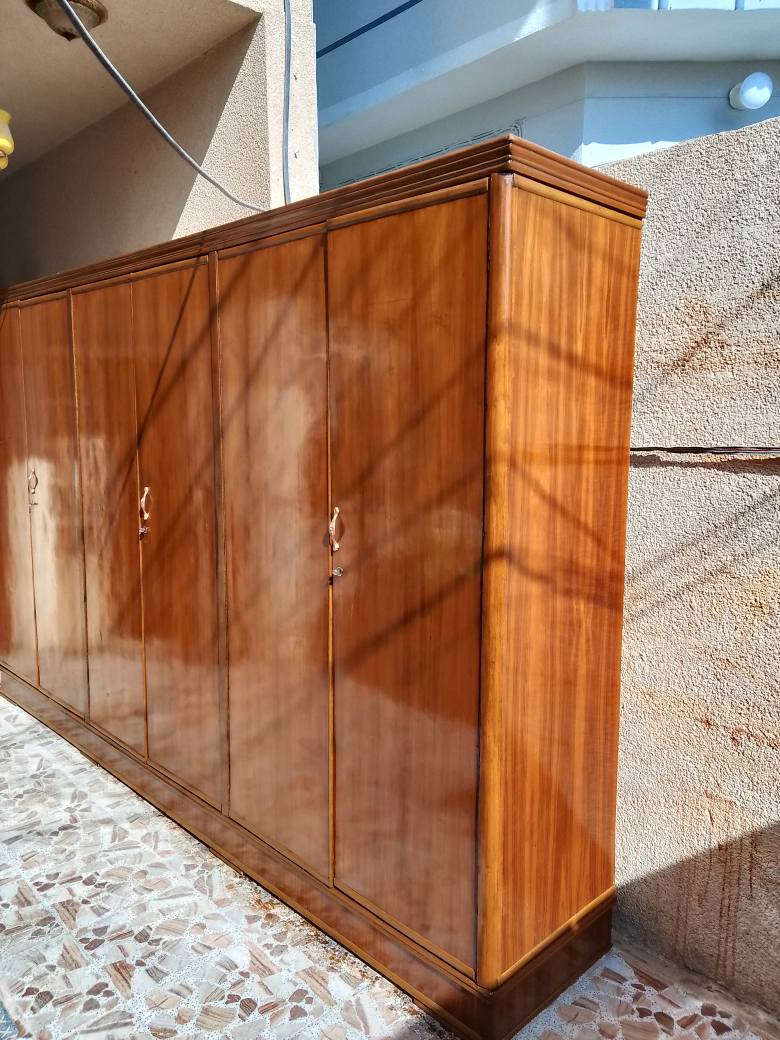 السلام عليكم كنتور 6باب تزكام درجة اولى المكان نجف الاشرف للبيع السعر 280وبي مجال الشراي يتصل على الرقم *********** وبي واتساب الرقم نضافته مثل ماواضح بصور @إشارة النجف, العراق
