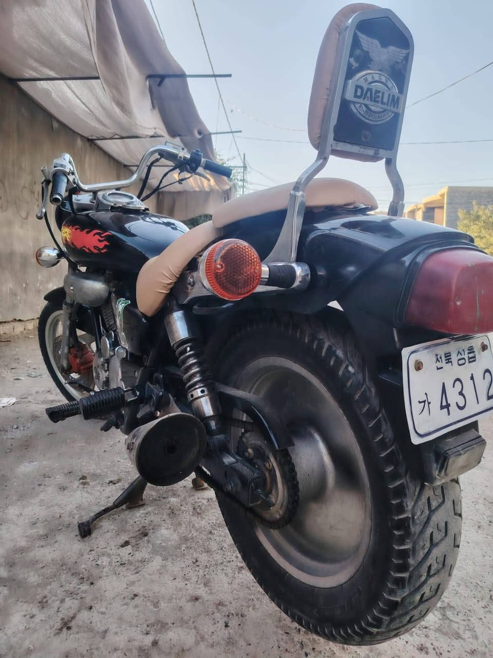 دراجة دايلم تمساح للبيع او المراوس دراجة حلوة وجاهزة ومجفته جديد
كهربائياتها كلها شغاله 
السعر 550 وبيها مجال
للأستفسار ***********
