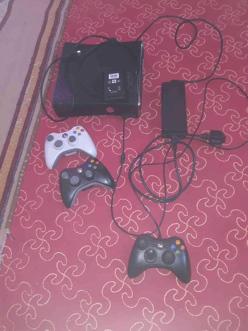 اكس بوكس 360
العاب بالهارد بي39 لعبه لو30لعبه ناسي جهاز فول لا مصلح ولا شي شرط فحص مكاني ناصريه  ويا3جوستكات +غراضه كامله
***********
