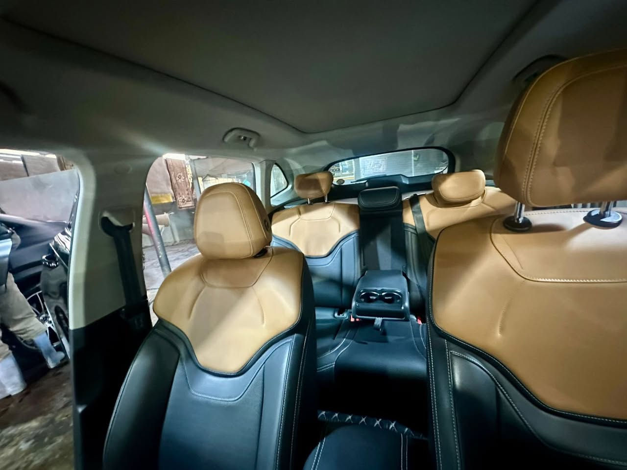 الاستعمال: 34،000كم
السيارة بحالة الوكالة دون اي ضرر داخلي أو خارجي نهائياً، بيها كفالة 10 سنوات او مليون كم من شركة هافال ( نهج العراق ).
للتواصل على الرقم ***********
