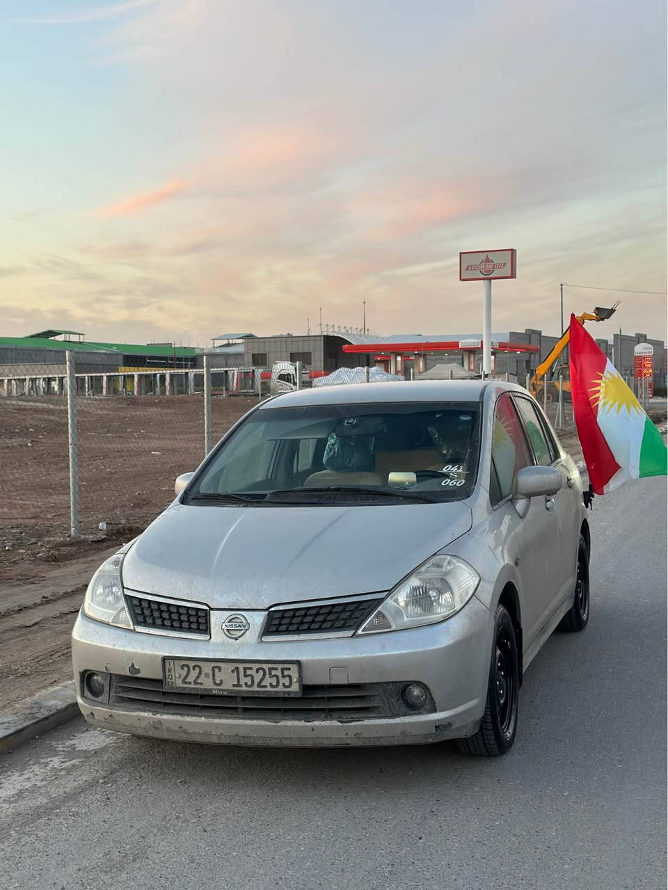 نیسان تیدا مۆدیل٢٠٠٨  سبوغی نیە ٣ پەڵەی ساردەی  بچوکی هەیە گیر و مەکینە بەشەرت سعر ٩٢مەحامەلە)(***********) أربيل, العراق
