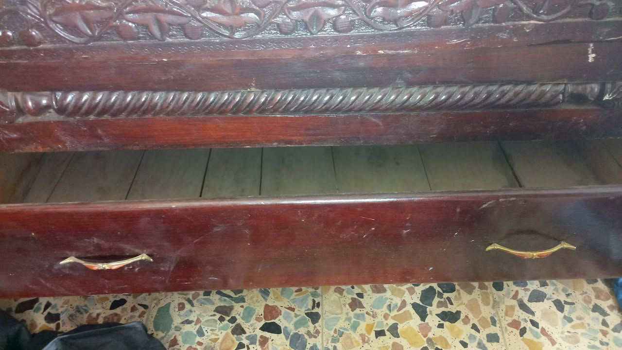 كنتور انتيكة للبيع 250 كلش نظيف فقط الجامة مكسورة تصليحها علية


**إذا كنت صاحب هذا الإعلان وتريد حذفه لأي سبب، رجاءا أرسل رسالة إلى الدعم الفني**