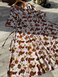 دشداشة كشمير • تطريز ناعم • مقاسات ٢XL-٥XL