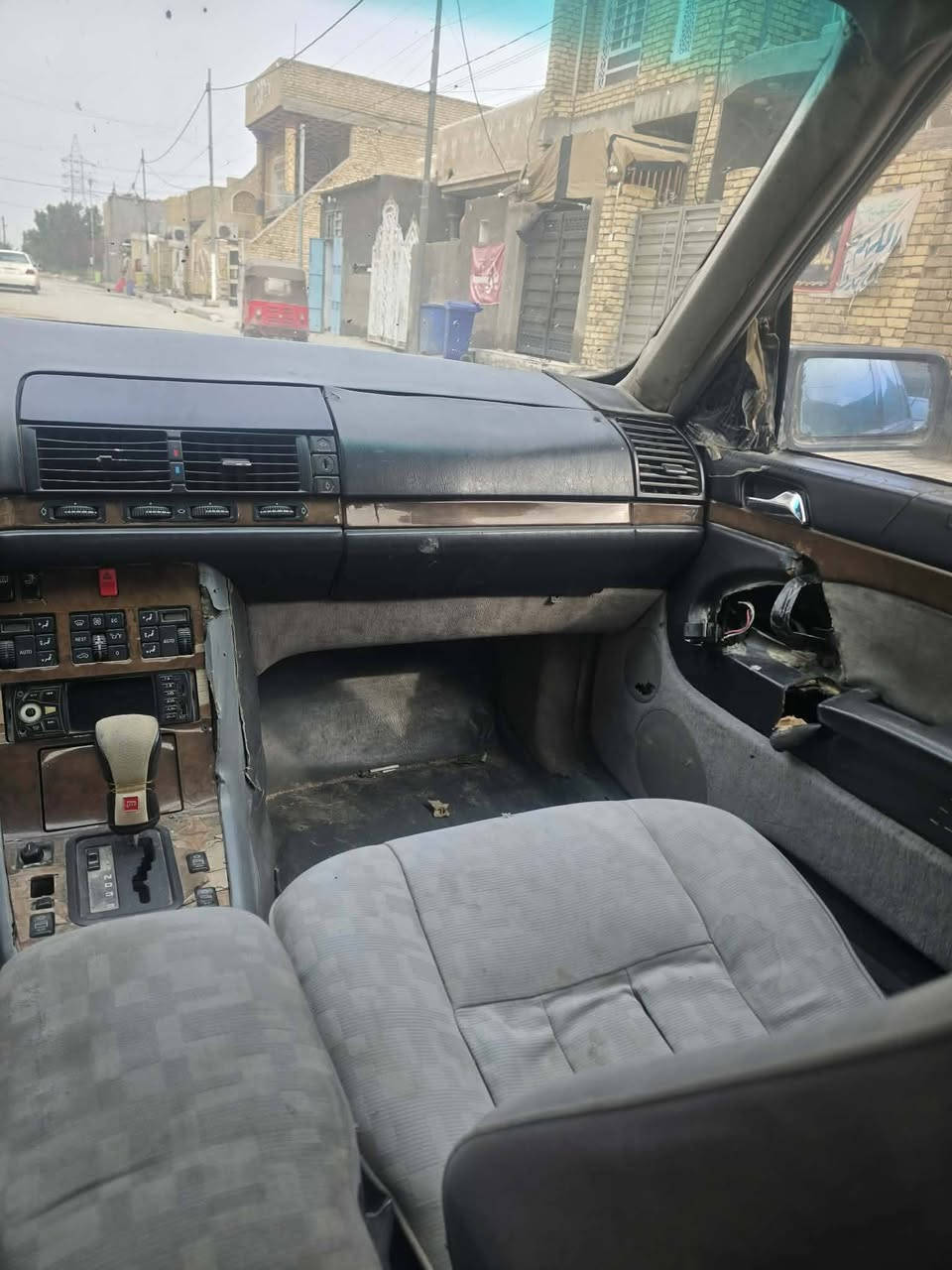 تحية طيبة
مارسدس شبح

حجم 300

موديل 92

كير محرك ابلادي 

كير محرك كفالة 

محرك 6 اسرندر 

مكفولة من الظربه 

تخم تاير جديد 

صدر جديد 

دواخل /100/70

صبغ جمالية 

بيع امراوس حسب القناعة

السعر المطلوب 52 وبيها مجال 

مكان السيارة بلكوت مركز مدينه 

/***********/

/***********/
