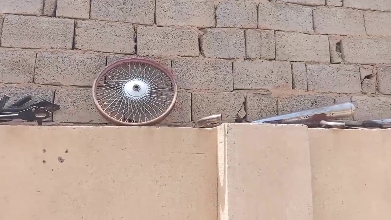 غراض دراجه ايراني لحاجه ب ١٠ مكاني كوت


**إذا كنت صاحب هذا الإعلان وتريد حذفه لأي سبب، رجاءا أرسل رسالة إلى الدعم الفني**