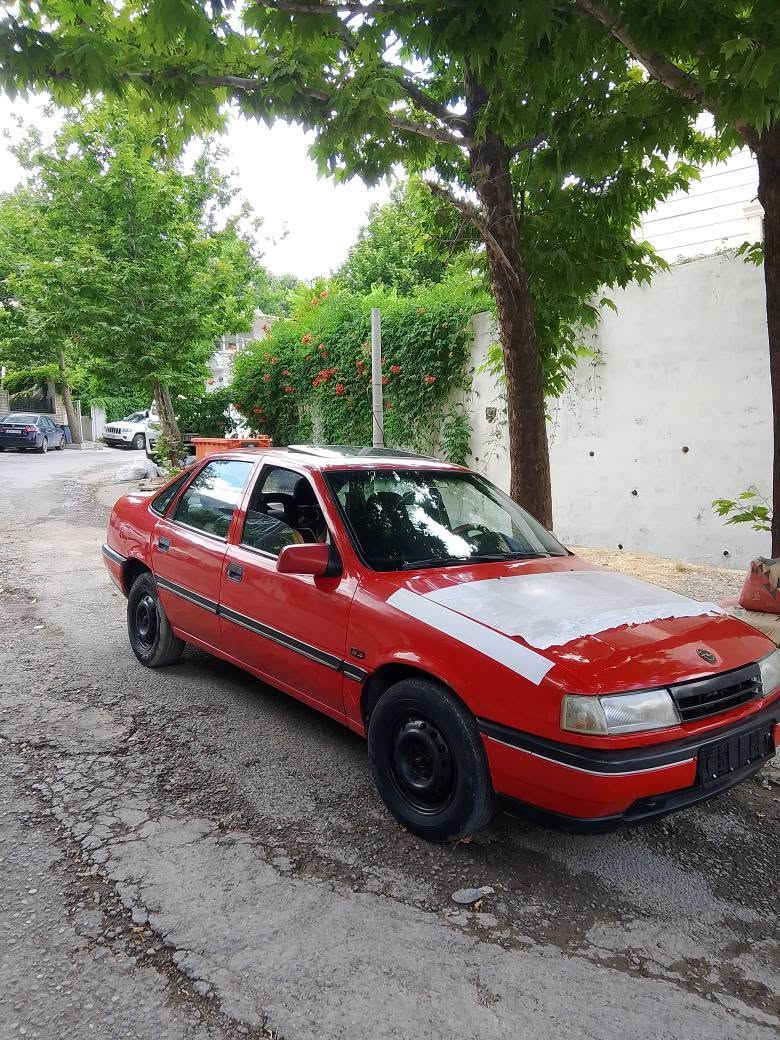 ڤیکترا مۆدیل 1991 مەکینە 20 گیر عادی سلایت 
سەنەوی اصلی بەشەرای تەحویل  واجیهە هەزەو و شتنی نویە 
عام سبوغ لۆ جوانی سماڕتو پۆلیشی مایە پیشو پشتی کەپس چەکوچی پیوە نیە 
گیڕ و مەکینە بەشەرتی وەستاو فیتەر دوکەڵو سەرفو بوخاری نیە 
سوکان پاوەر و ئەی بی ێس دوو جام کارەبا 
خایسی نیە قنجو قەپو قۆپی نیە 
دوو جام کارەبای داخلی زۆر جوانە و خاوینە 
تەقەو ڕەقەی نیە 
38 وەرەقەو تۆزێک مەجالی برایانە 
*********** 
Admine ♥️ أربيل, العراق
