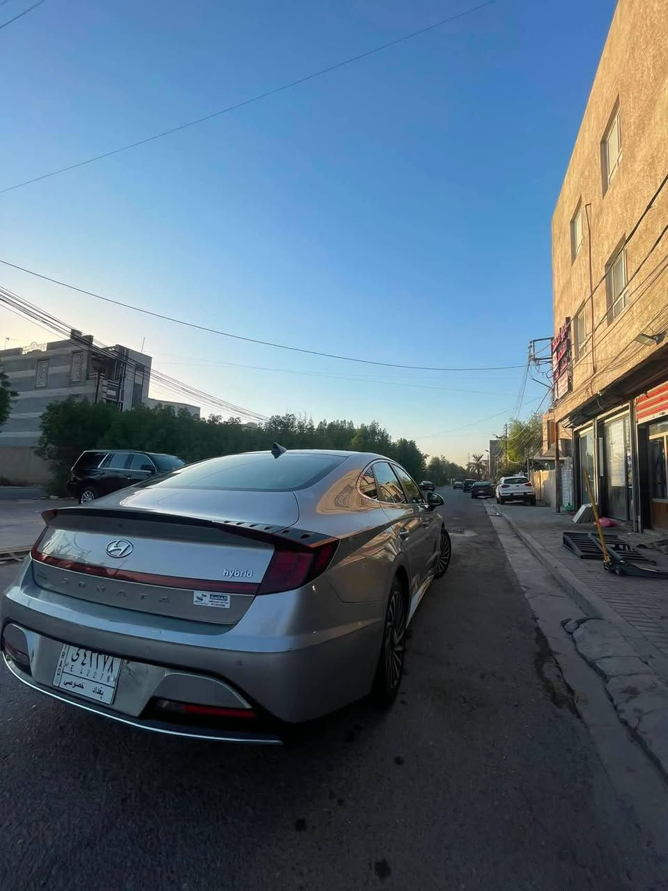 سوناتا هايبرد 2021 فول مواصفات
 الواح شمسية
كامرات 360 درجة
حساسات  كاملة 
حساسات اطارات 
داتشو 
حساس مطر 
كرسي خزن ميموري
مري جانبية ذكية 
قطعتين تبريد 
شحن تلفون وايرليس 
كراسي كهرباء
انارة داخلية لد 
حدث خفيف بدون ايرباك 
ماشية 100 الف 
بنيد مصبوغ والدعاميات 

للتواصل 
*********** بغداد, العراق
