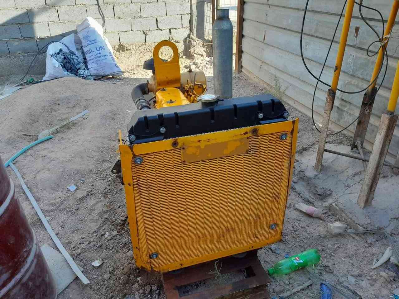 السلام عليكم  
مولد للبيع ٣سلندر ٩١ملم ٢٥كيفي سنكل السعر ١٨ ورقه 
***********
