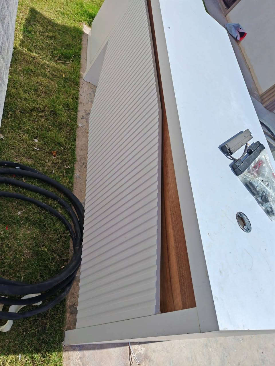 ميز mDF تفصال مع كرسي مكلفني ٥٠٠ الف رايده ب ٤٠٠ مستخدم نضيف جدا المكان مجمع الاميرات
***********
