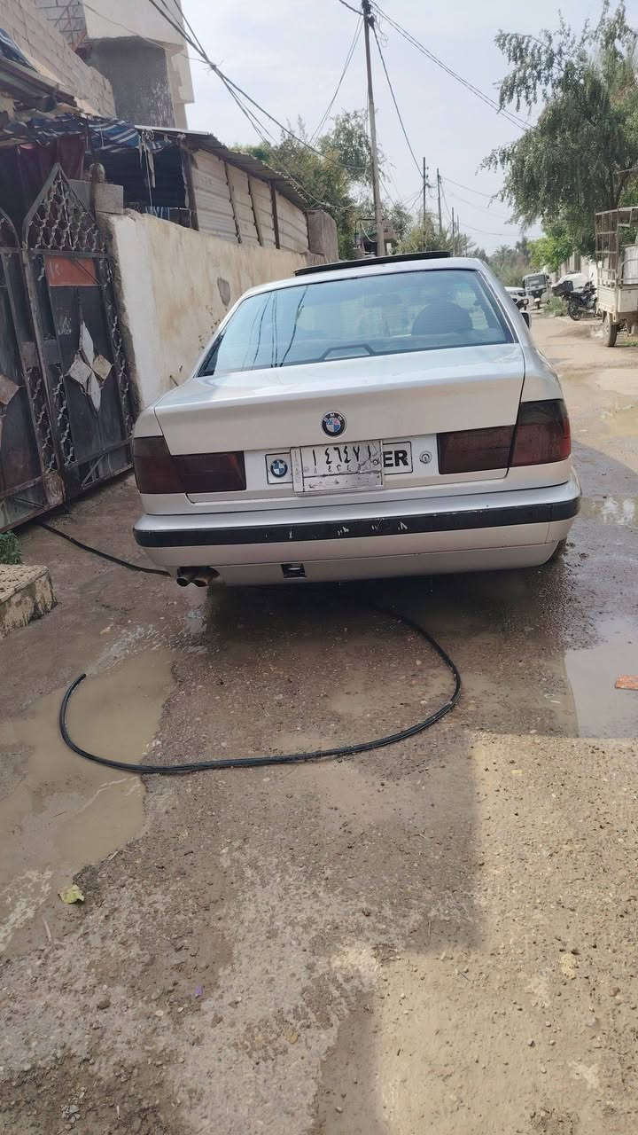 السلام عليكم شباب بي ام دبليو موديل 1990. 520 باسمي ماكينه تكفانوس 
سياره حاليا بيها كازيت وبيها نواقص بسيطه ابيعها على حطتها العنوان ديالى بعقوبه السعر 43 وبيها مجال ***********
