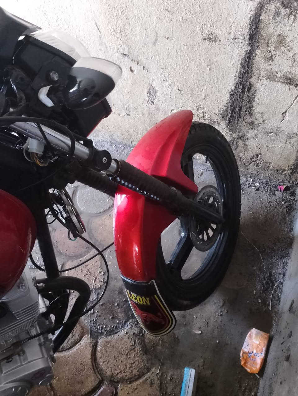 دراجه هوندا للبيع نضيفه وماناقصه شي كامله. سعر 600 وبيها مجال.


**إذا كنت صاحب هذا الإعلان وتريد حذفه لأي سبب، رجاءا أرسل رسالة إلى الدعم الفني**