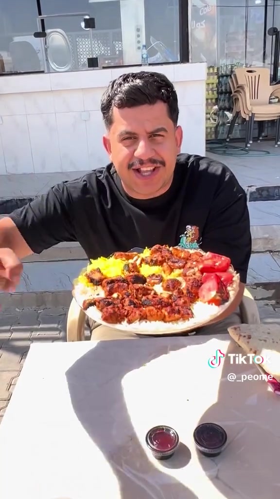 السلام عليكم... 
بعون الله تم افتتاح مطعم الفحمجي بكادر جديد واداره جديده 🥰🥰
وتقدم لكم كل المشاوي والدجاج المحشي شرط الطعم والنظافة درجه اولى 
ويوجد انواع الصياني. المشكل 🥰🥰
ويقدم لكم العرض الاول.. 
ماعون تمن على الاجنحه العراقيه بسعر عشره الف
ماعون تكه دجاج على تمن هم بعشره. الف مع المقبلات وكاستين مرق 🥰🥰
للحجز و الاستفسار 
‏‪***********‬‏
***********
‏‪***********‬‏
