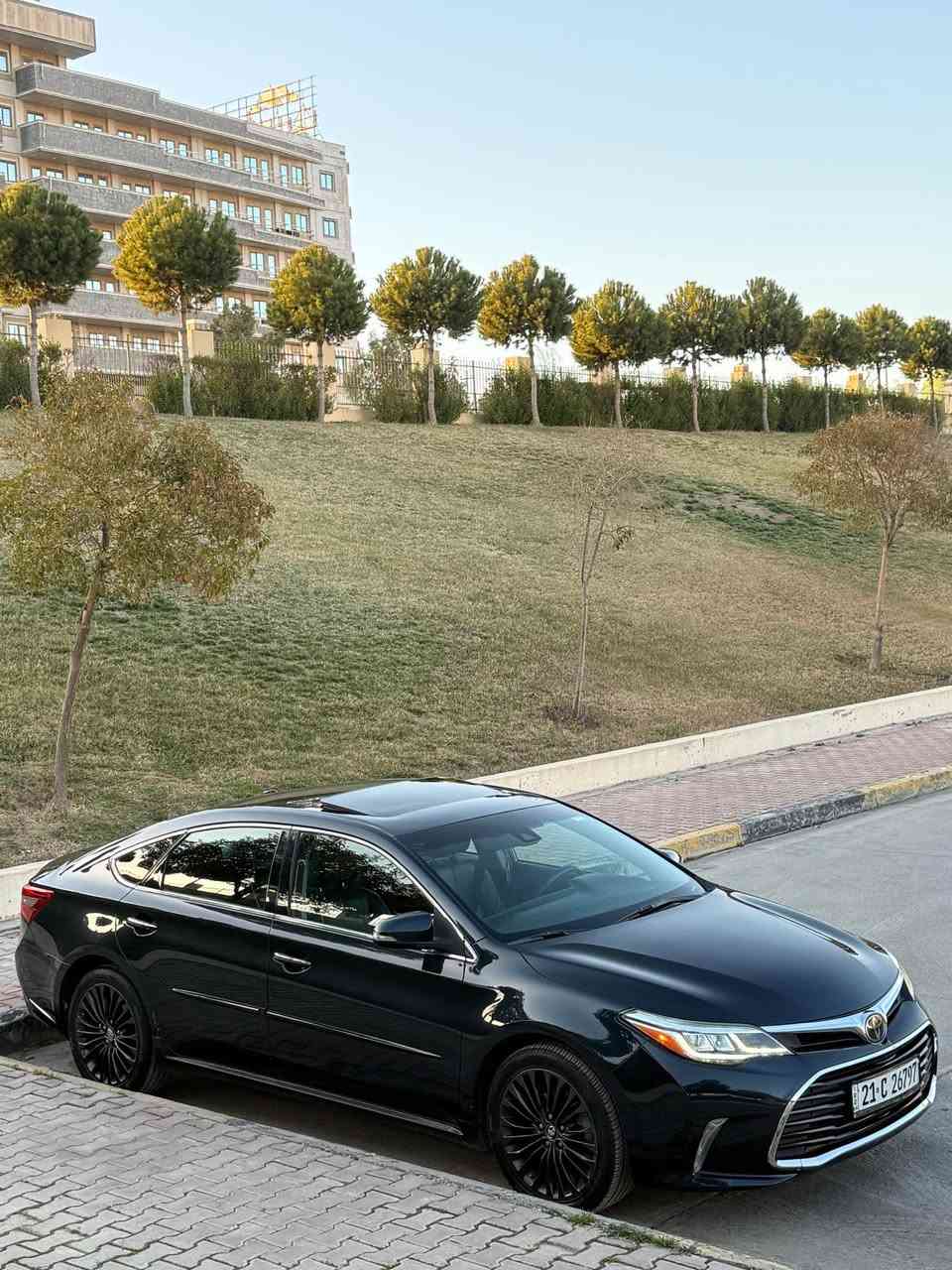 السلام عليكم ورحمة الله وبركاته 

(((((رجعتلكم بتحفه فنيه جديده))))

‏‎       ——— لـلـبـيع  ———

تويوتا افلون     —   Toyota Avalon  

وارد امريكي     —. بدون ايرباك 

‏‎الموديل           — 2017  

فئة.                 —  تورنگ  

حجم المكينه   — V6/3500

‏‎اللون               — اسود كذابي 

‏‎المسافه المقطوعه — 121.000  

‏‎حالة السياره.    — فقط الصندوق صبغ (الحادث داخل المنشور)

‏‎المواصفات 
‏‎- بصمة تشغيل 
- بصمة ابواب 
‏‎- ترحيب عند الاقتراب 
- ليد نهاري 
- فتحة سلايد 
-تشغيل عن بعد 
- رادار امامي - جانبي - خلفي 
‏‎- شاشه كبيره تدعم نظام الأبل كار باي ونظام الاندرويد 
‏‎- ستيرن بحركه كهربائيه 
- تبريد قطعتين
- تبريد منفصل 
- لايتات 3 عدسات 
- 3 وضعات قياده 
‏‎- تحكم ستيرن جهتين 
- كشنات جلد 
- شفتات ستيرن 
- كرسي السائق والراكب بحركه كهربائيه 
- كرسي السائق خزن ميموري 
- كشنات تدفئه 
- أشاره بالمرايه 
‏‎- تحديد سرعه 
‏‎- مانع انزلاق 
‏‎- ليد نهاري
- كامره خلفيه دواره 
‏‎ باقي المواصفات المعروفه 

‏‎رقم السياره    — السليمانية 

‏‎موقع  السياره — السليمانية 

((((هزه براد رقم سنويه كولها اصدار جديد)))  

‏‎للأستفسار.     — ***********—*********** السليمانية, العراق
