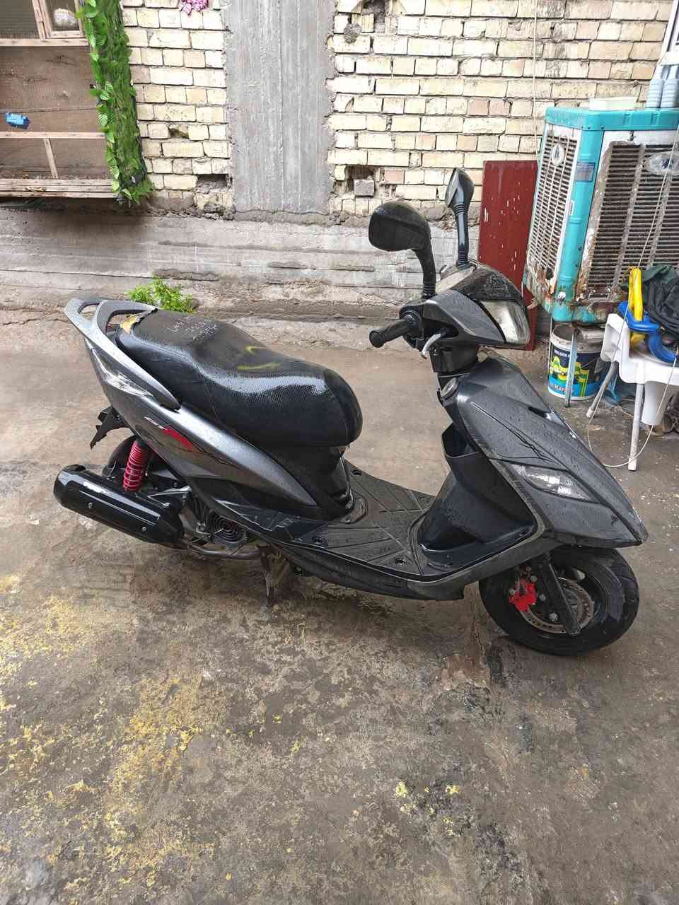 السلام عليكم ماكس ثعلب 140 دراجه رمبهة جديده كهربائيات نضيفه باتري جديد دراجه مفوله 800 وبيهه مجال حك الجيه 
***********
