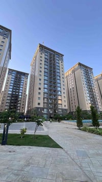 🏡 شقة للإيجار 📐 المساحة: 140 متر 🏢 الطابق: 12 🛋️ مطبخ مؤثث بالكامل   ا...