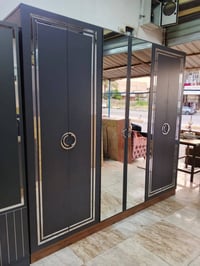 غرفة 6 ابواب 7 قطع للاستفسار 07709126537