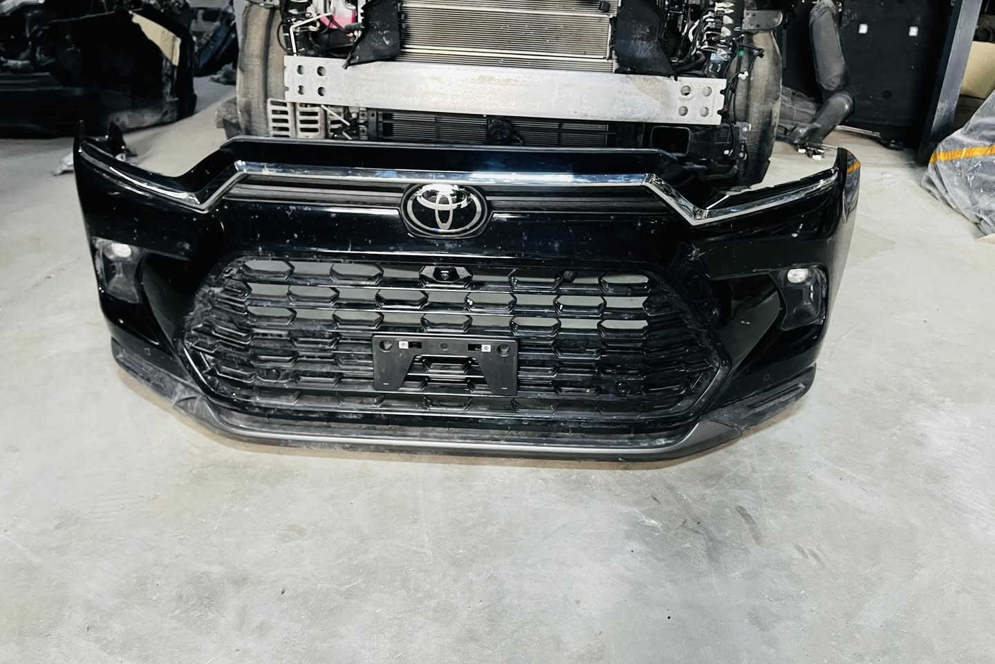 دعاميه كراند هايلندر لمتدد 
2024 
بلادي كصه امامي وخلفي 
المركز الياباني والامريكي
***********
***********
