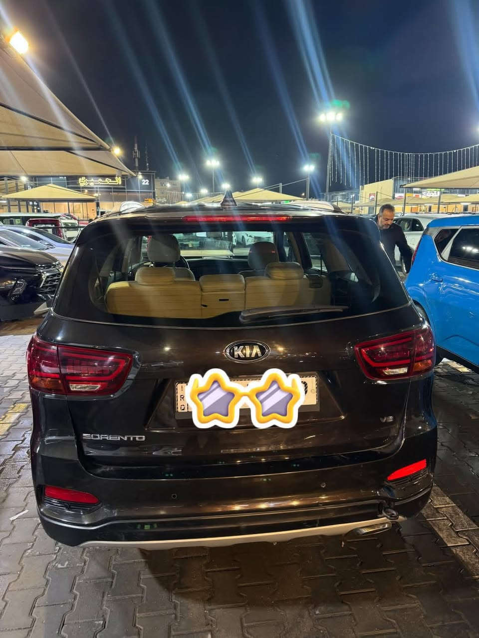كيا سورنتو موديل 2020
لون جوزي 

رقم بغداد أنكليزي 

محرك 6سلندر 

فول مواصفات عده الفتحه

7راكب 

3قطع تبريد 

كشنات جلد 

كشنات الاماميه كهربائيه 

تحكمات استيرن

بصمة تشغيل بصمة ابواب مع بصمة صندوك 

مري ترحيب 

شاشه كبيره 

كامره دواره 

حساسات امامي خلفي 

وبيها بعد مواصفات

السياره مكفوله بس بيها 4 اصابع بارد قبق الصندوق جوه الرقم مثل ماموضع بالسونار 

السعر 230$وبيها مجال بسيط 

***********
