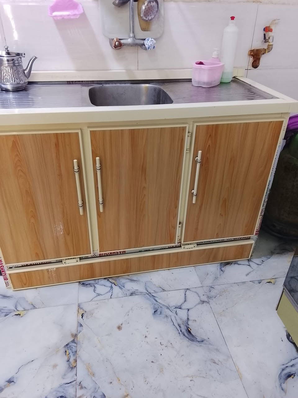 كاونتر مترين ونص للبيع نظافته/100/100الرد على خاص


**إذا كنت صاحب هذا الإعلان وتريد حذفه لأي سبب، رجاءا أرسل رسالة إلى الدعم الفني**