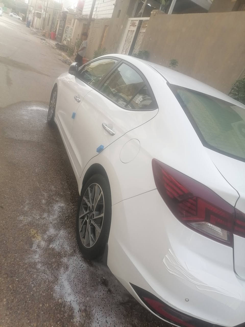 النترا 20 خليجي كفاله ما عدا رشه اربع اصابع بدوسه ماشية 125 حداديه جديده تبريد ثلج مكينه وكير على وضع شركة كفاله مكان سياره ناصريه رقم بغداد تحويل ثاني يوم السعر 158 رقم هاتف ***********
