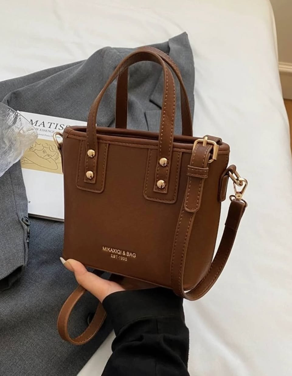 هلاووو بنات بضاعه جنط فاشن جلد طبيعي قطع تخبل قطعه احله من ثانيه😎وملابس شي ان وفساتين ولانجري كلشي متوفر اي استفسار خاص توصيل متوفر ***********
