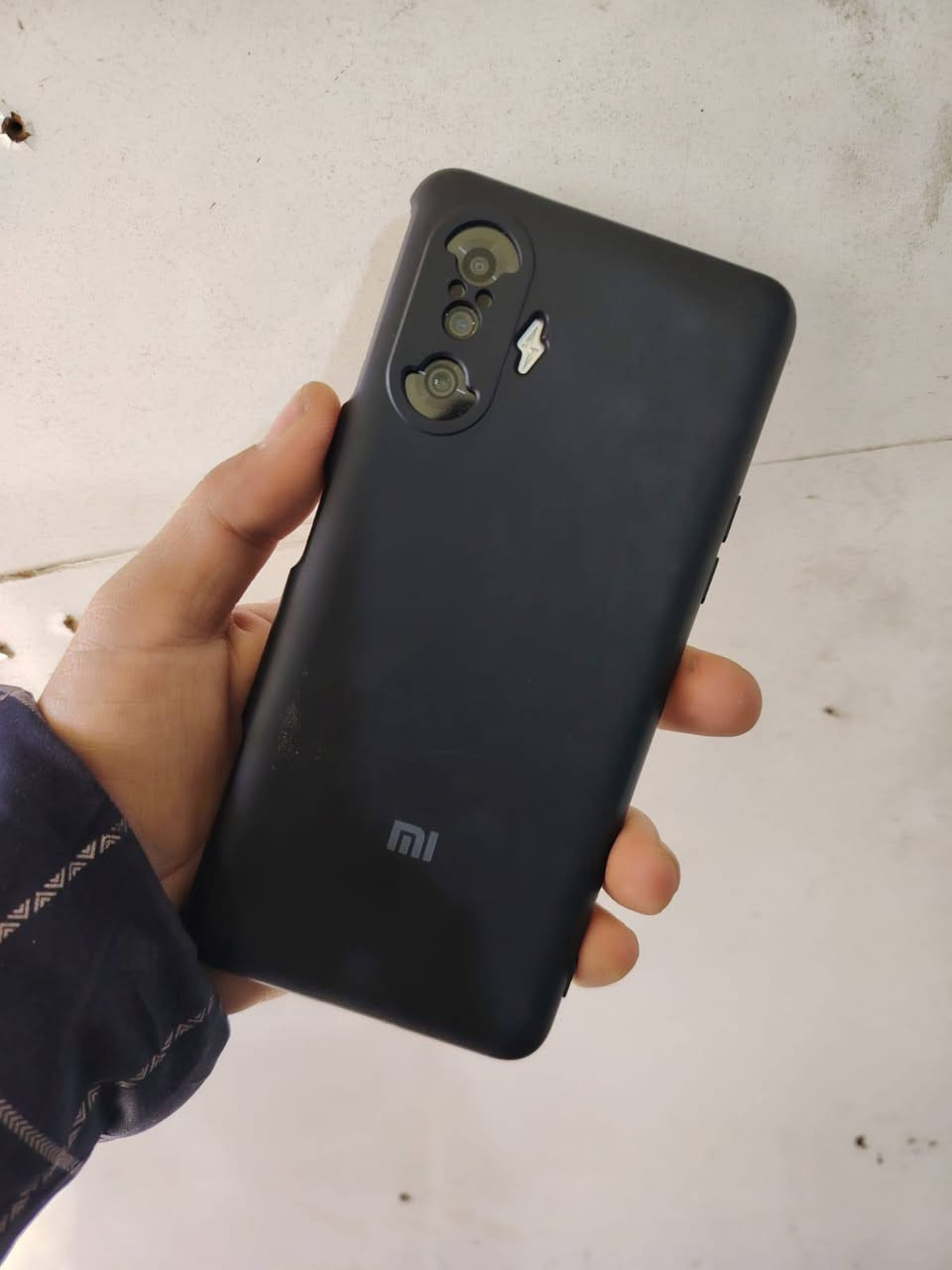 السلام عليكم
k40 كيمنك
جهاز كفاله عامه فقط الفطر بضهر
مامفتوح ويا فقط كارتونه
ذاكره 256 + العشوائيه 12 
ببجي 90 فريم + فتاته شغاله شرط
الصوت ستريو + شحن ابد مايصرف  
مكاني ديوانيه مركز اتصال ***********
