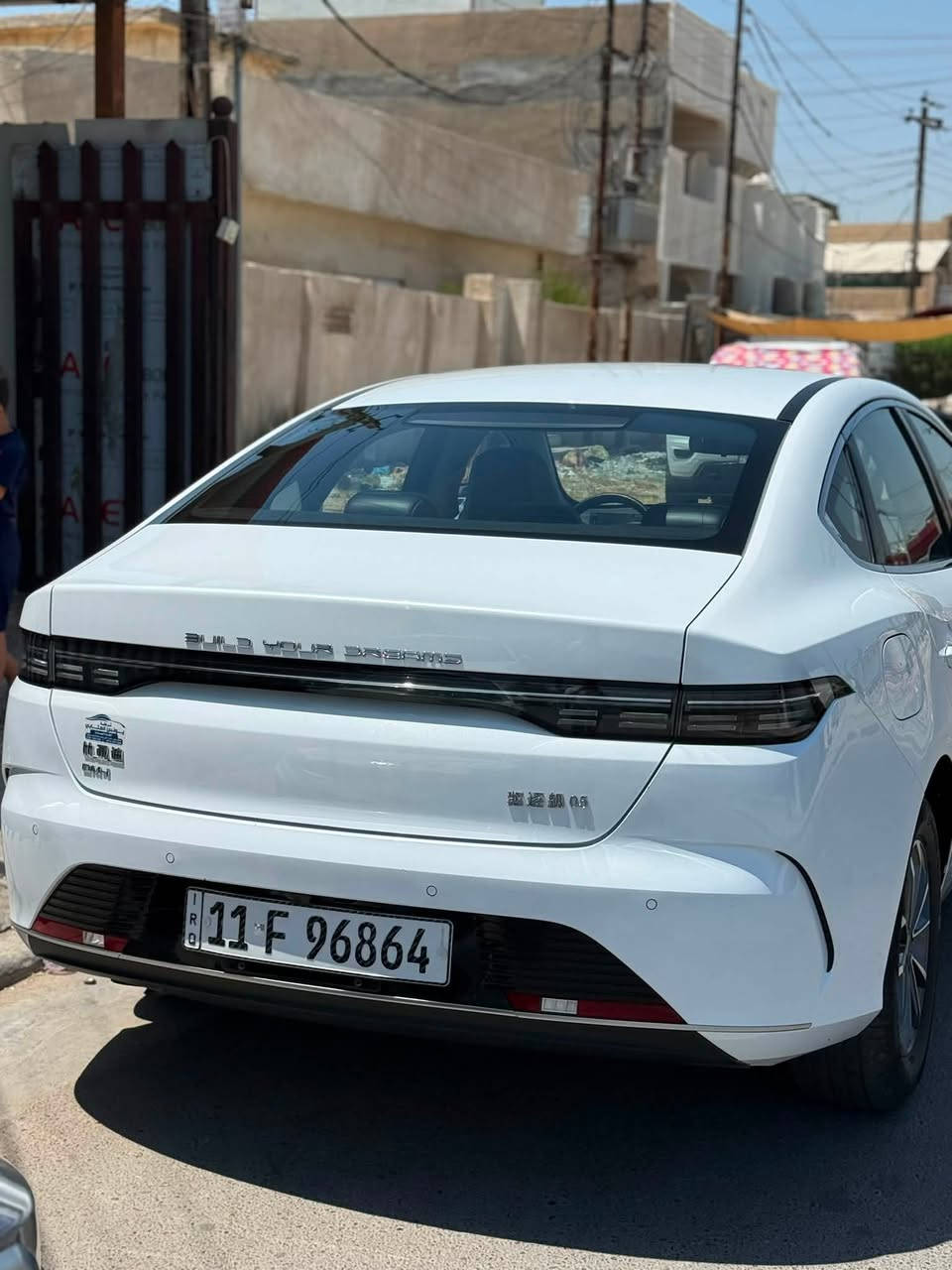 السلام عليكم
ديستروير BYD

ماشية 33 الف 

مواصفاته معروفة سيارة جديدة ونظيفة بيهة بارد بلبنيد ع كد ٤ اصابع 

مكاني الغزالية شارع المشجر 

*********** واتساب
