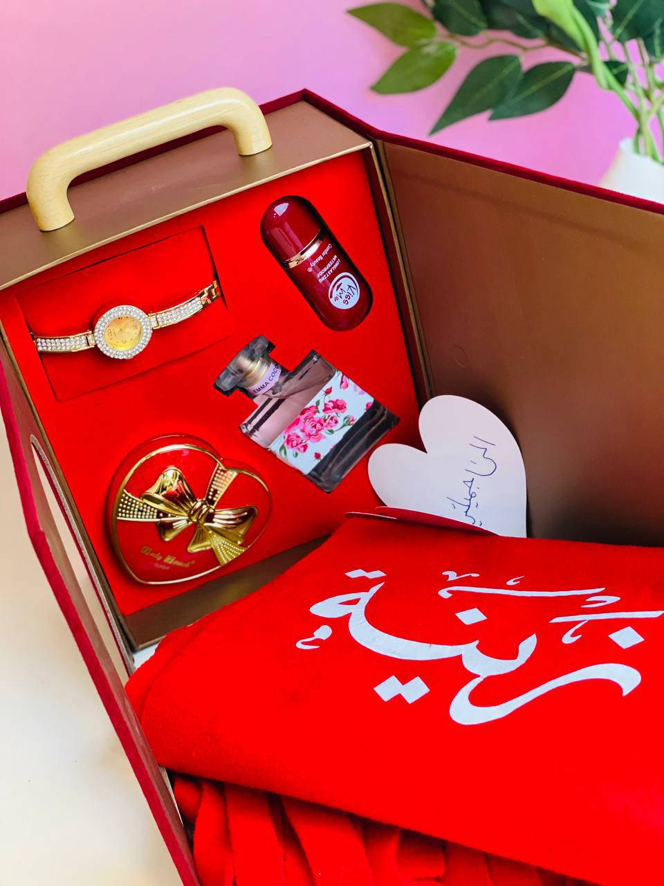 ❤️ تفاصيل حُب مختارة بعناية

❤سكارف الميكاسا وطباعة الأسم حسب الطلب 😍

مع 💼بوكس حقيبة كبيرة هدية نسائية كلش حلوة وأنيقة ومميزة❤💐

مع كارت العبارة حسب الطلب 💌

السعر 30الف 

🚘يوجد خدمة توصيل لجميع محافظات العراق ٤ الاف🚘 بغداد, العراق


**إذا كنت صاحب هذا الإعلان وتريد حذفه لأي سبب، رجاءا أرسل رسالة إلى الدعم الفني**