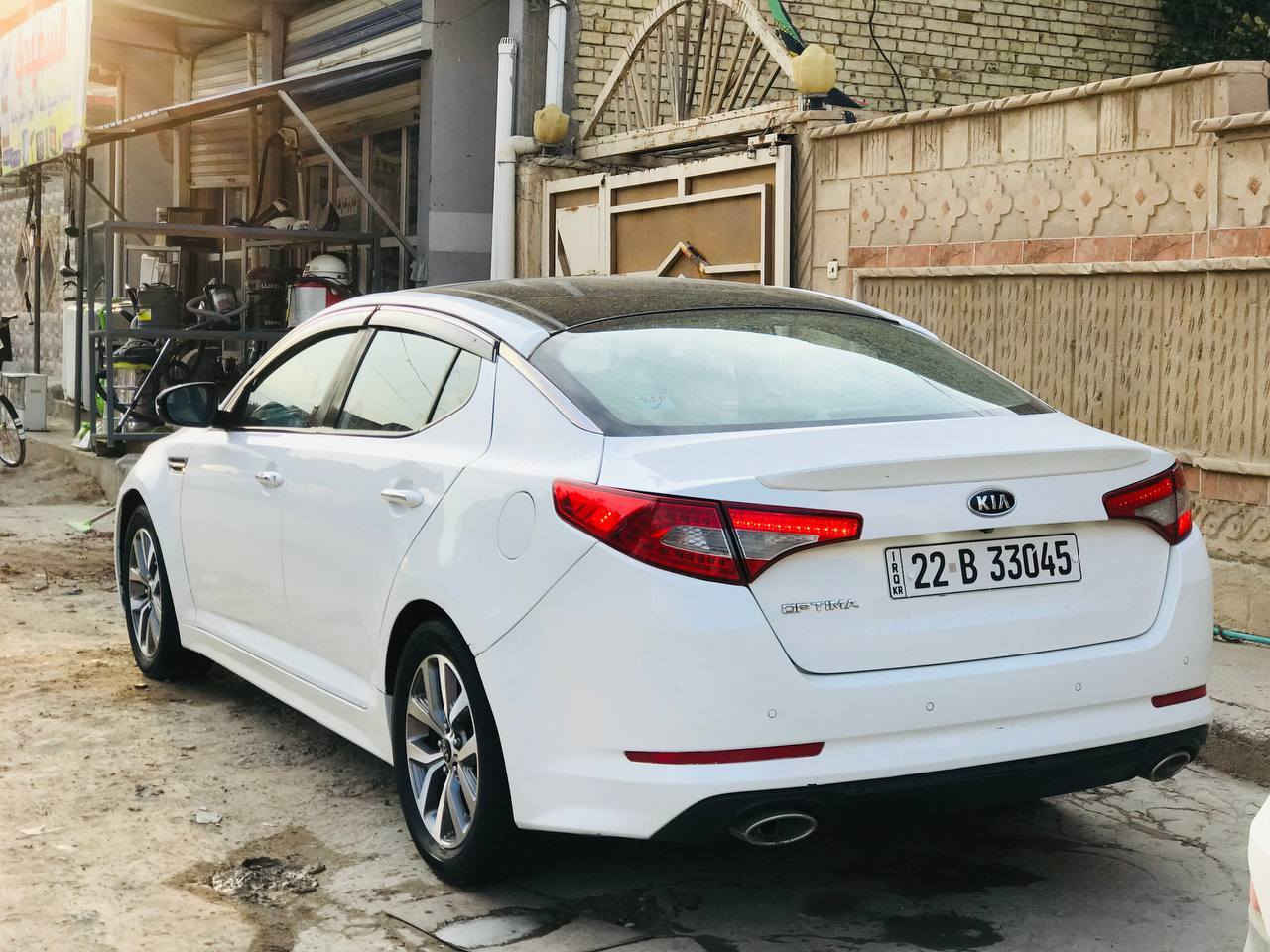 السلام عليكم
اوبتما خليجي 2013. مكينه 2400 
فول مواصفات 1/1  للأخير  
كير ومكينه نضيفات 
حداديه نص عمر 
السياره ما ناقصها شي تبريد. تتفئه  كله جاهز 
بيها جاملغ خلفي وقبق الجنطه بدون دواخل 
رقم اربيل جديد  سنويه لل 2030 هزه جديده 
مكاني الديوانية الدغاره 
السعر 128$ 
*********** 
للبيع او للمراوس
