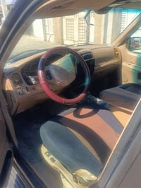 فورد اكس بلور موديل2001بيه صبغ حزام بدون ضربة كير ومحرك شرط سيارة جاهز...