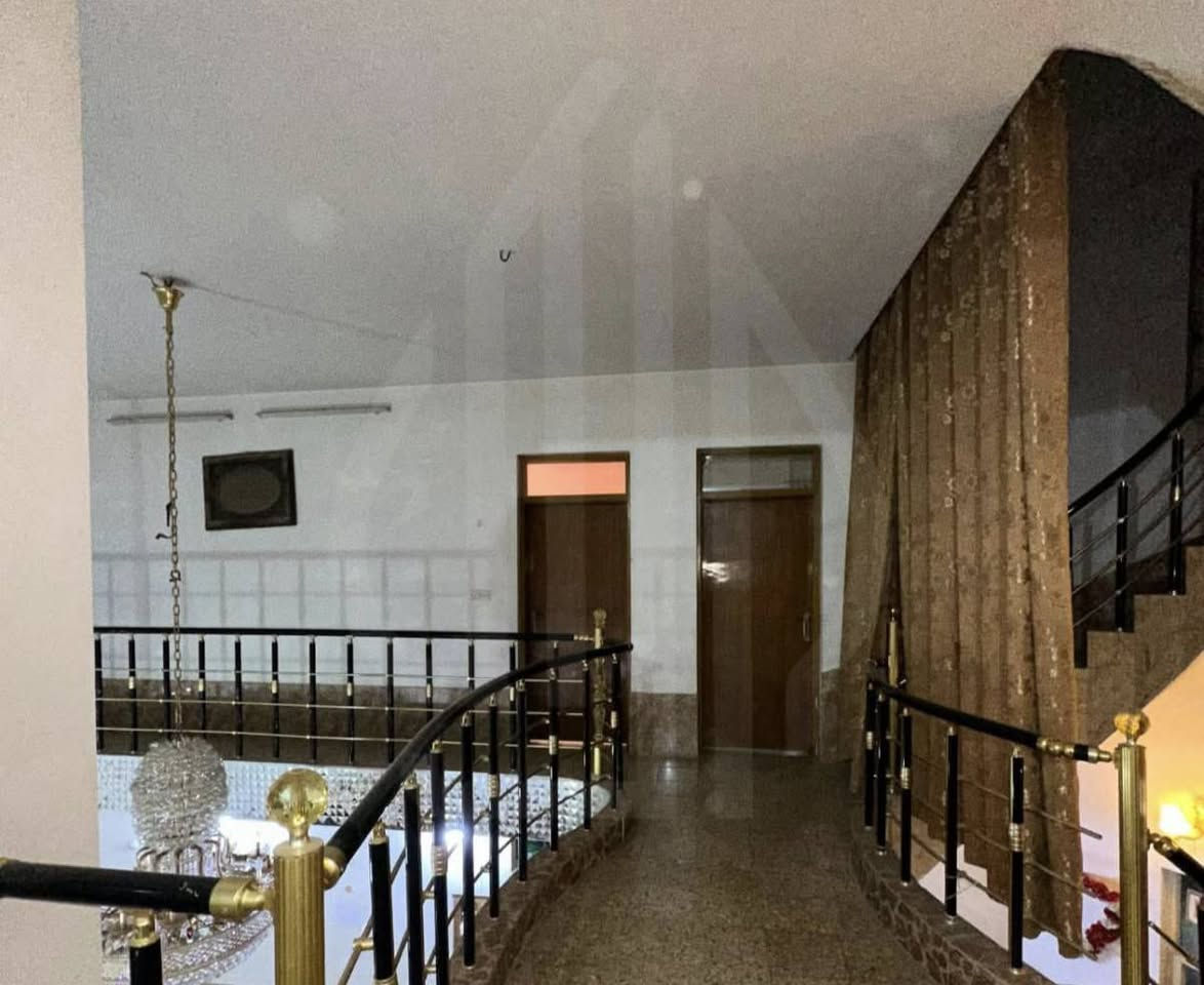 عقار للبيع مساحه 260متر بناء 2015 في حي المكرمة منطقة 9قرب سوق المسقف خلف مكتب الرشيد بناء درجه اولى طابقين السعر380مع المجال مراجعة مكتب أنوار المكرمة أو الاتصال على الرقم التالي
***********
@
