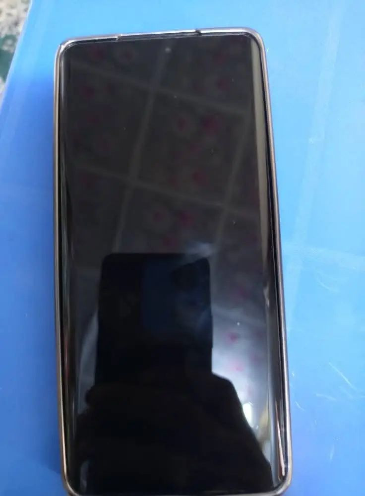 هونر x9c G5 لسعر 380 قفله 

جديد استخدام 15يوم 

نظافه 99 بالمئة كامل غراضه

ذاكره 256 رام 12+12

شاشه اوملد بصمه بالشأشهر منحنيه

دبل سبيكر ستيريو

بطاريه 6600

شاخنه 66 واط 

كامل ملحقات


**إذا كنت صاحب هذا الإعلان وتريد حذفه لأي سبب، رجاءا أرسل رسالة إلى الدعم الفني**