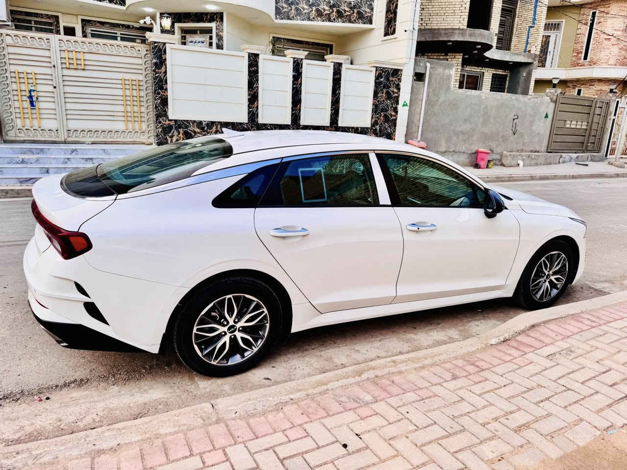 K5_2022
كي فايف موديل ٢٠٢٢ خليجي فول موصفات ماعدى البانوراما  
رقم أربيل تحويل او وكاله ستوه صاعده هزة  السياره مكفوله بيه بارد جدا بسيط سونار موجود ع وتساب. مكانة الديوانية سعر ١٩٧$ بيهً مجال لشراي ماشيه ١٠٢ السياره جاهزه للاستفسار ***********
