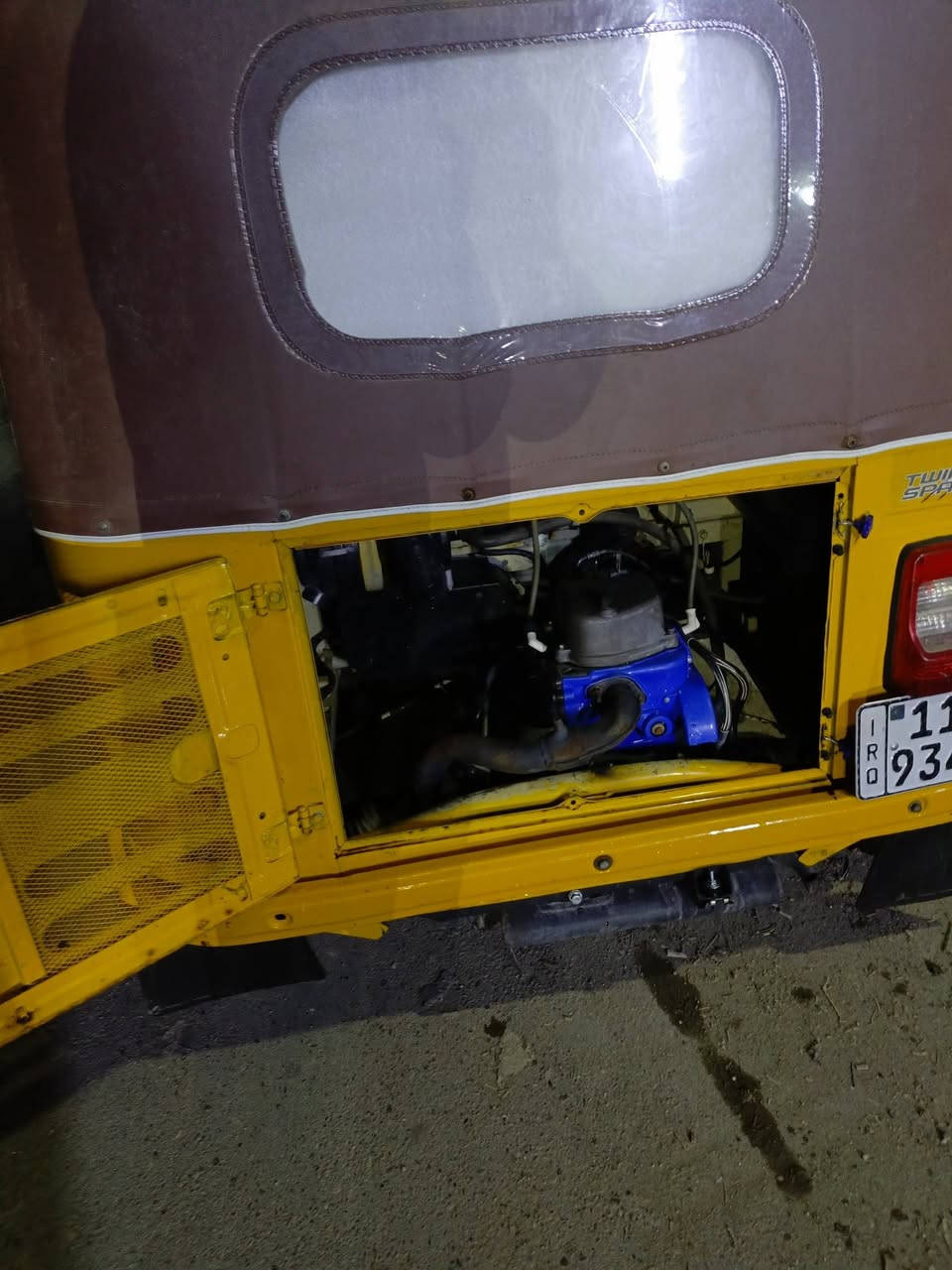 سلام عليكم تكتك موديل 19  شهر 11
مكفوله كشر ومحرك تحويل ثاني يوم 

سعر 6 و500  مكان بوب الشام 

***********
