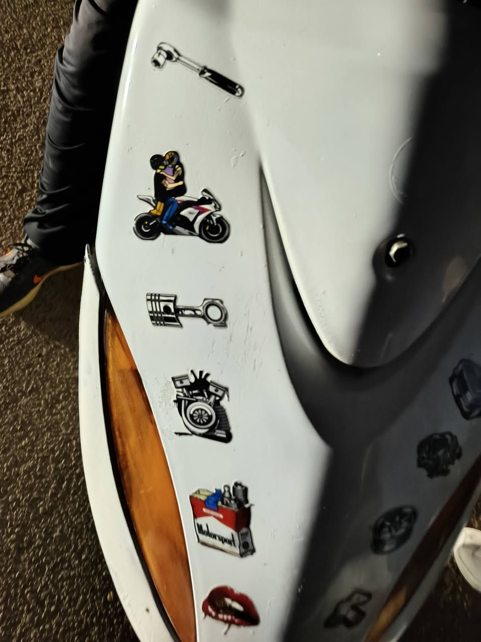 السلام عليكم ماكس لاطشة للبيع أو مراوس
ماكس أدلة مرتبة جديدة جبن مبدلهن بنز جديد كان بلادي كاربنتر رمبة الاصلي رايدها مرواس بدراجة كون تشتغل
العنوان زيونة 
الرقم 
***********
