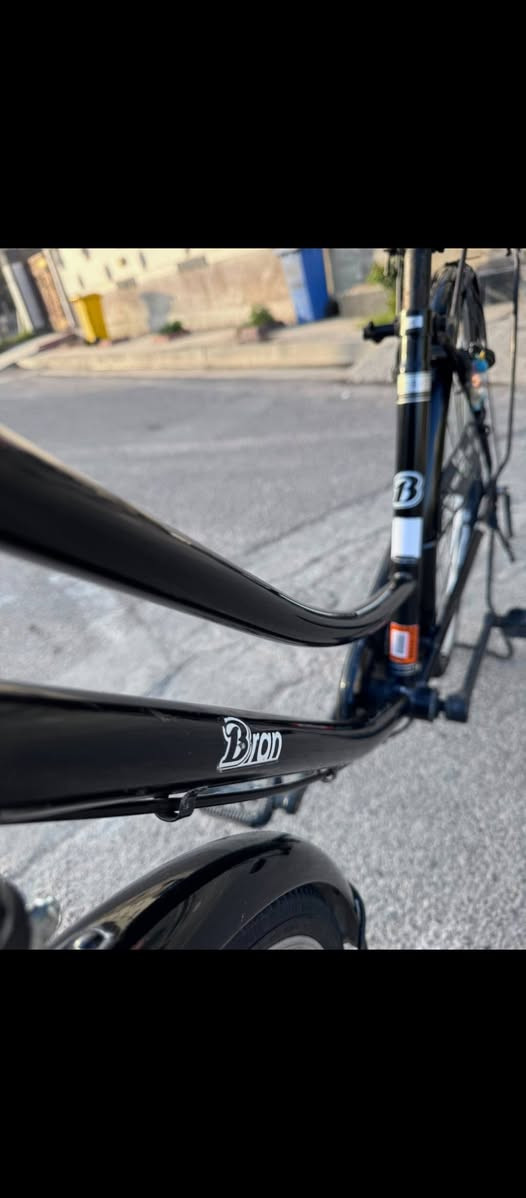 سلام عليكم بايسكل للبيع حجم 26 🌹
جديد جدآ  البايسكل كامل اي نقص ما بيه ♥️ وياله مختم كله مختم جديد لون اسود  السعر 110 وبيه مجال لشرايه المكان بغداد
قرب حي الجهاد رقم الهاتف***********
الي ما يعجبه المنشور خلي يعبره
    ما مبري الذمة الي يخرب
