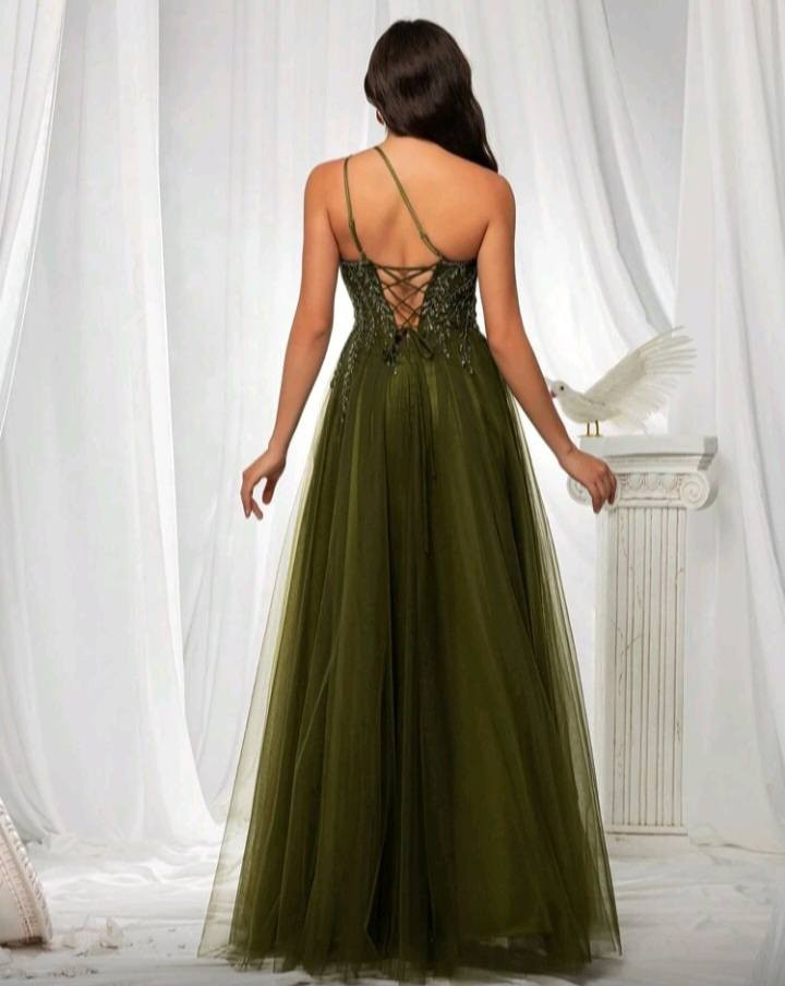 فستان بهالجمال قياس لارج
سعر 40 
توصيل 3لجميع المحافظات 🎀🩵


**إذا كنت صاحب هذا الإعلان وتريد حذفه لأي سبب، رجاءا أرسل رسالة إلى الدعم الفني**