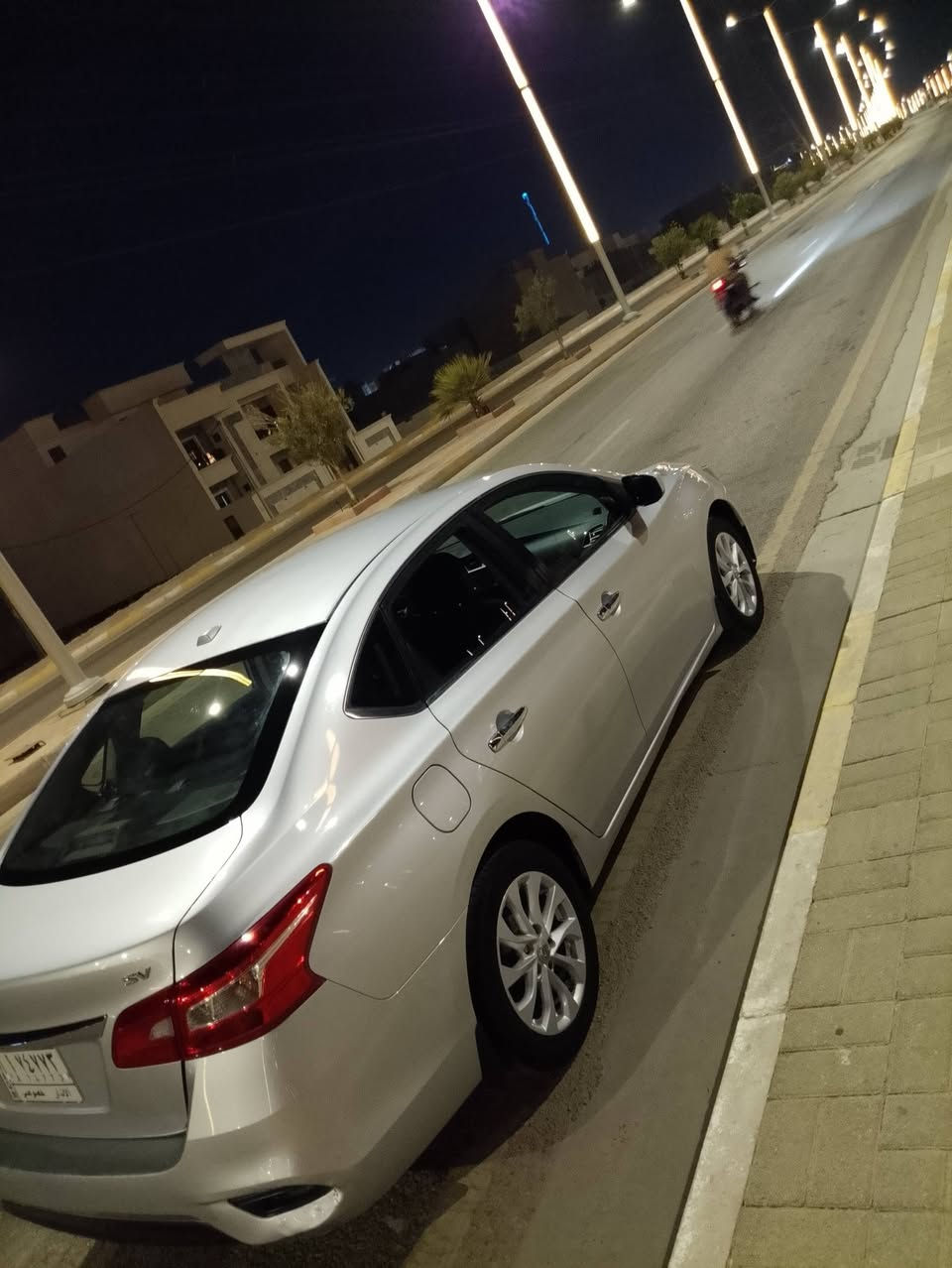 نيسان سنترا 2018 حره 
محرك كير خير من الله جديده
حادث امريكا صبغ بنيد وصور التقرير ورقم الشاصي مرفق بالصور 
بالعراق باب السائق بارد 
سياره بصمه وكامره وحساسات
سعر 105
مكان السيارة الرمادي 
***********
