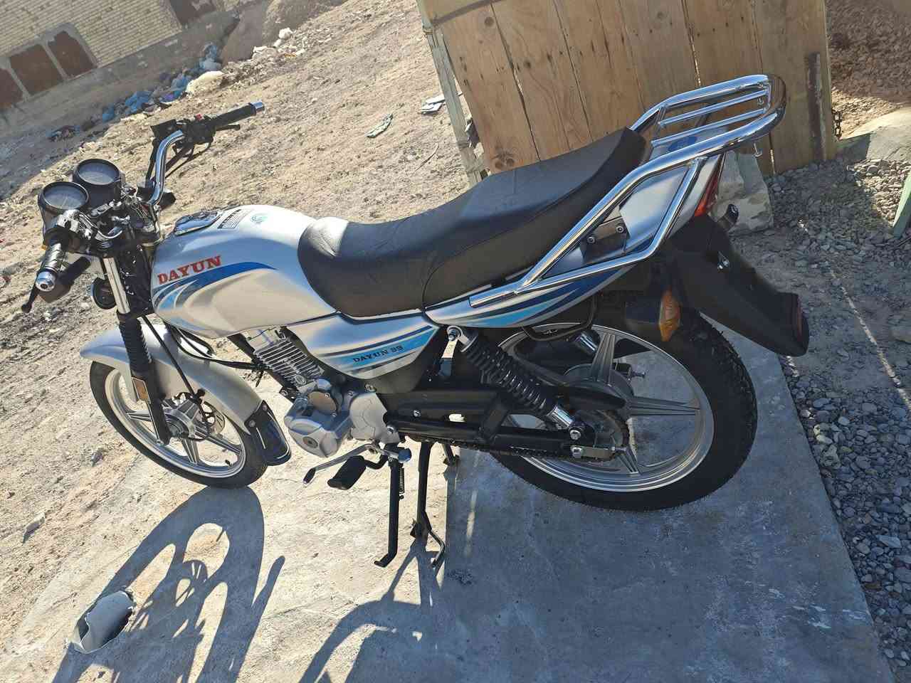 دايون عظم 2024 اوراق دراجه نظيفه ممتعوبه
نسبة نظافه 90% بيع مستعجل 
السعر 1500 مليون ونص
***********
‏‪***********‬‏
