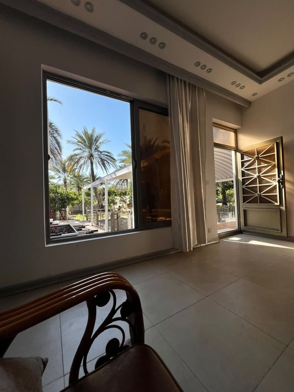 للايجار اليومي الراشديه ***********
